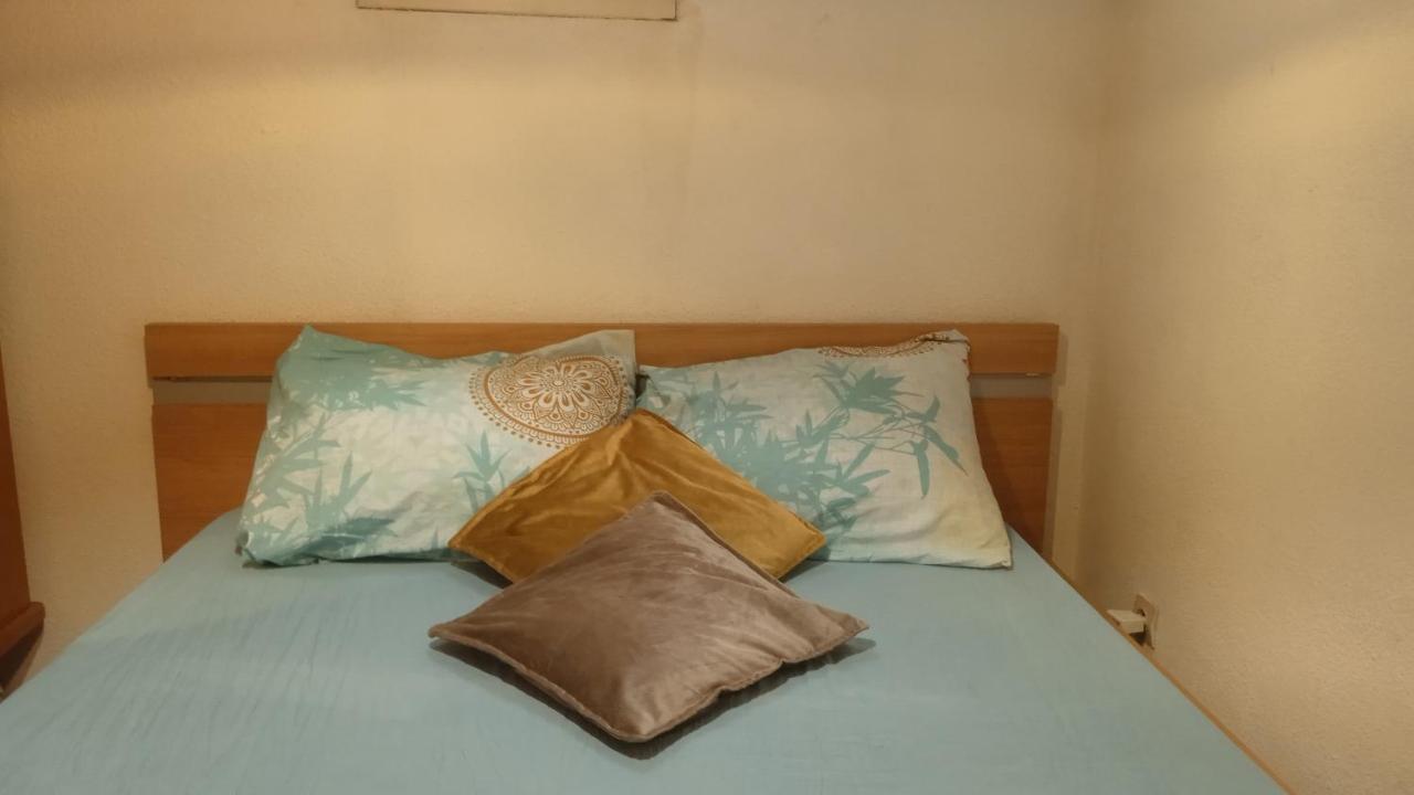 Chambre D'Hote Au Centre Ville Арл Екстериор снимка